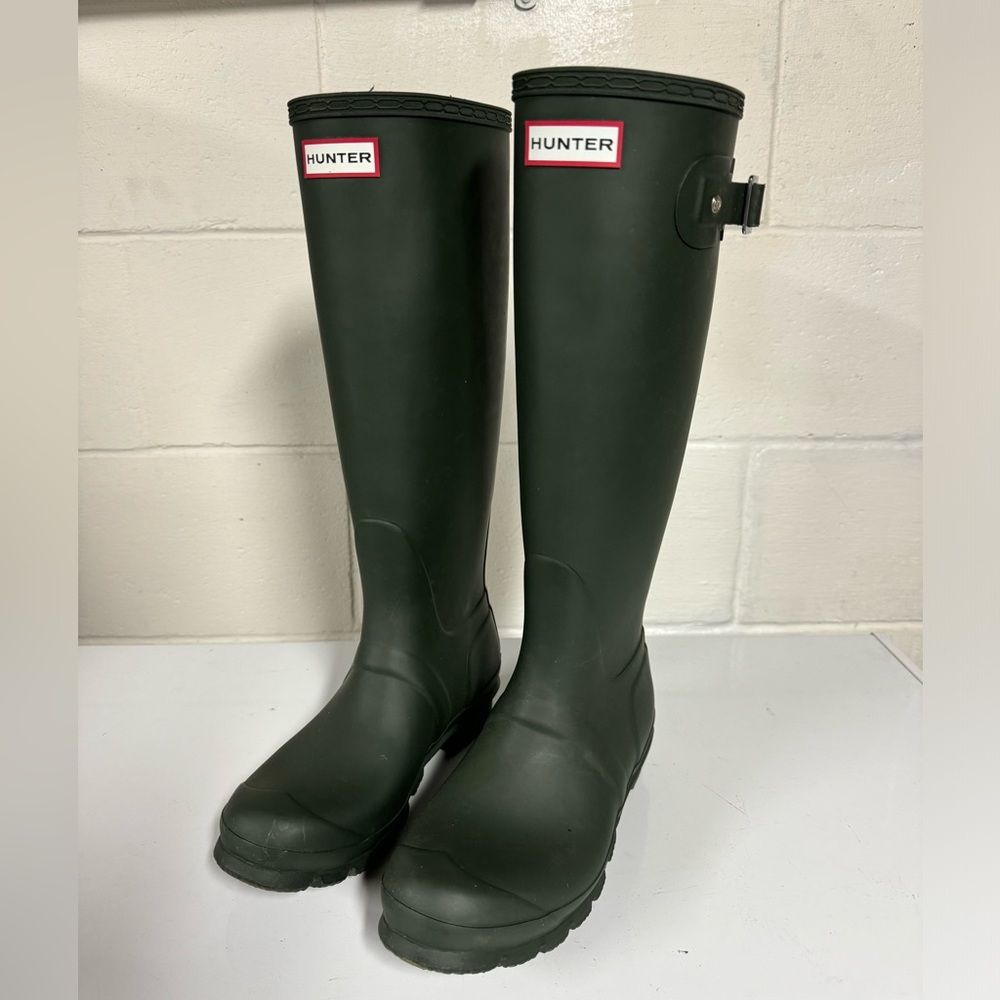 Hunter Tall Rain Boots Green Womens Size 6